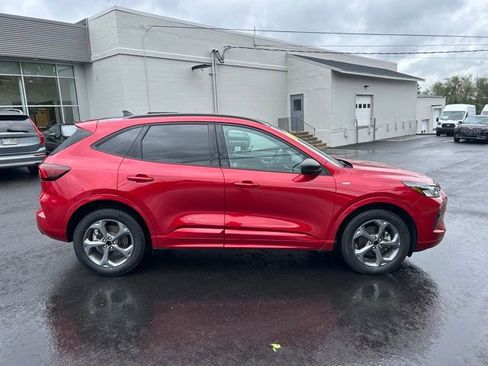 Used 2023 Ford Escape ST-Line w/ Tech Pack #1 AWD/4WD image 2