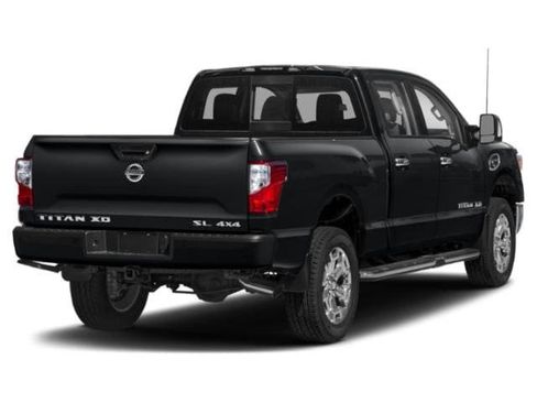Used 2019 Nissan Titan SL w/ Midnight Edition image 3