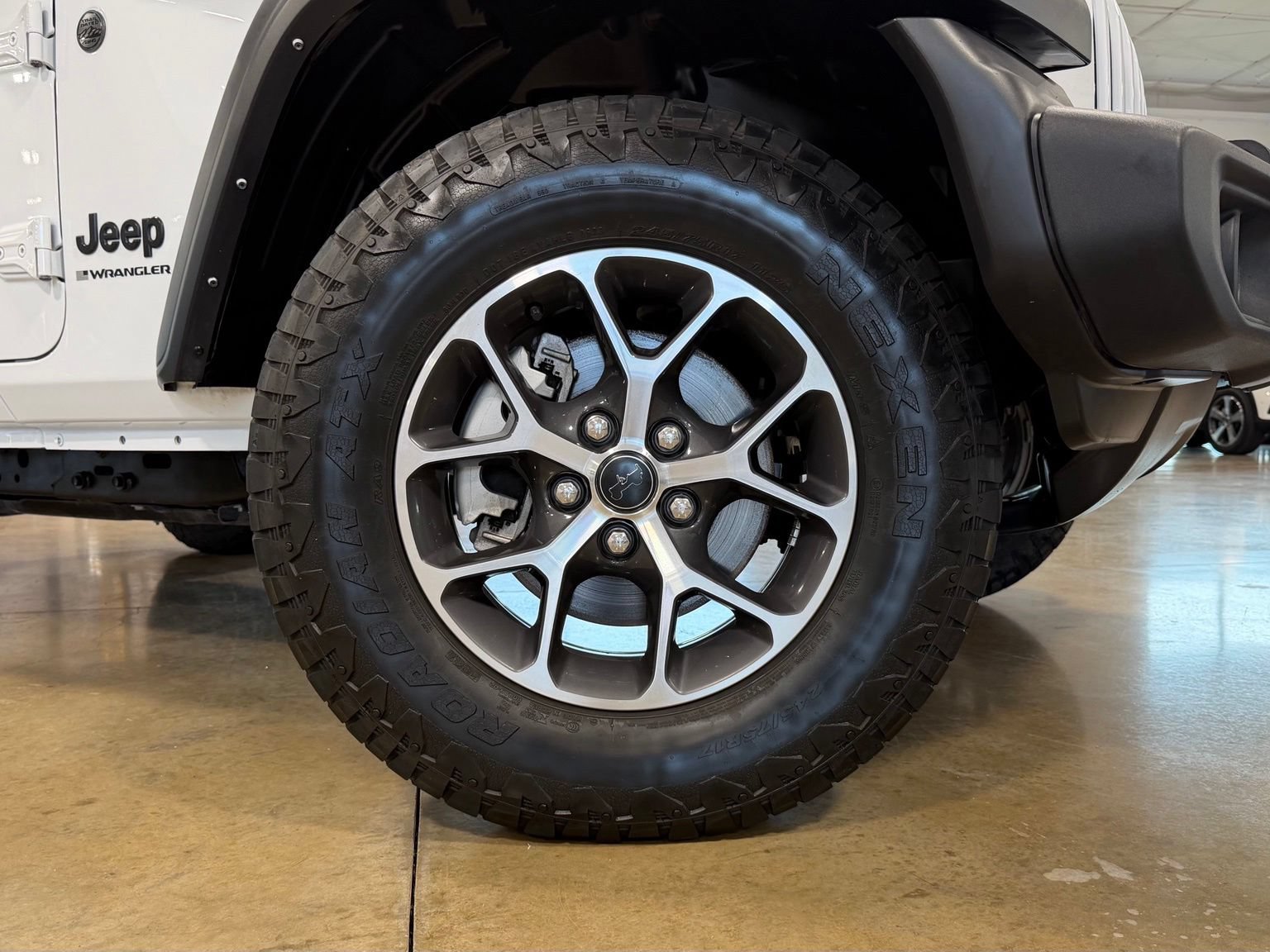 Used 2024 Jeep Wrangler Sport AWD/4WD image 7