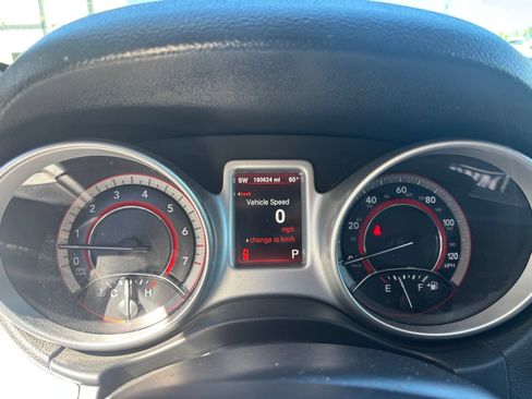 Used 2014 Dodge Journey SXT w/ Flexible Seating Group FWD image 11