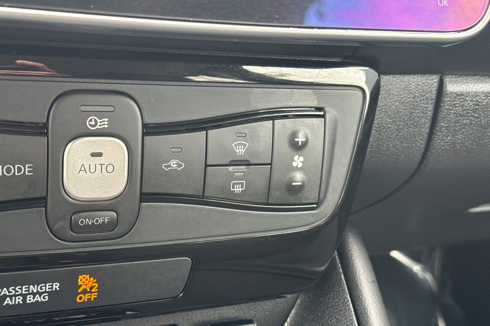Certified 2025 Nissan Leaf SV Plus FWD image 31