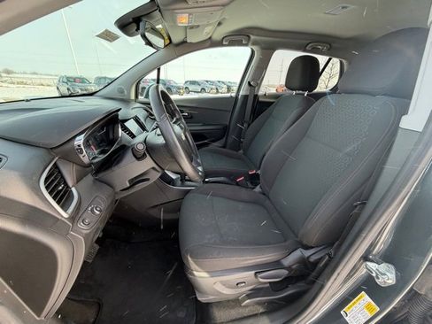 Used 2021 Chevrolet Trax LS w/ Tint and Cruise Package image 13