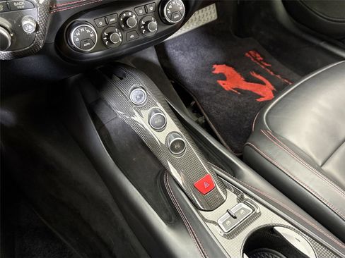 Used 2014 Ferrari F12 Berlinetta image 21