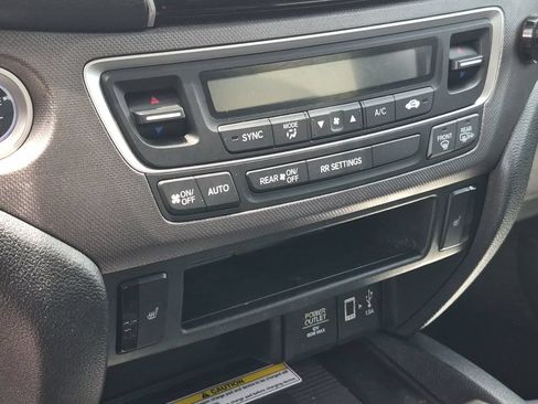 Used 2023 Honda Ridgeline RTL-E image 10