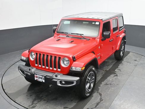 Used 2023 Jeep Wrangler Sahara image 42