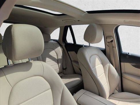 Certified 2019 Mercedes-Benz GLC 300 4MATIC image 24