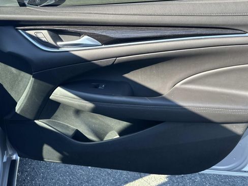 Used 2019 Buick LaCrosse Essence FWD image 8