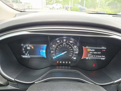 Used 2019 Ford Fusion Titanium AWD/4WD image 22