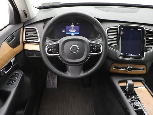 Used 2023 Volvo XC90 B6 Plus w/ Protection Package Premier AWD/4WD image 12