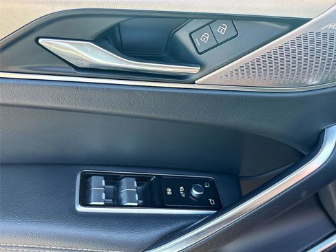 Used 2024 Jaguar F-PACE R-Dynamic S image 19