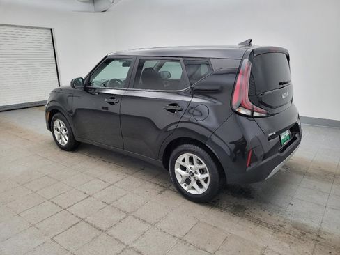 Used 2023 Kia Soul LX w/ LX Technology Package image 3