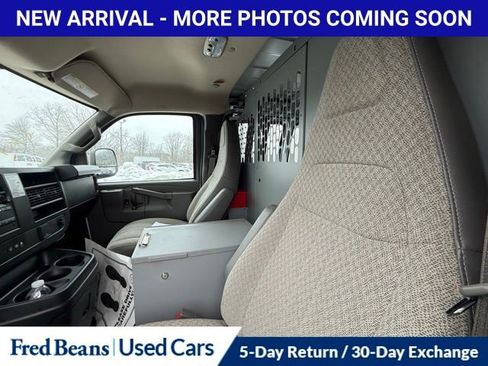 Used 2022 Chevrolet Express 2500 w/ Driver Convenience Package image 16