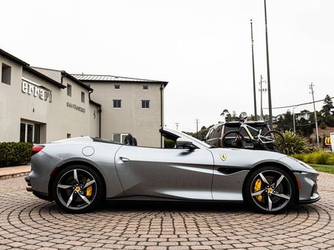 Certified 2022 Ferrari Portofino M RWD image 3