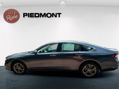Certified 2024 Honda Accord EX image 9