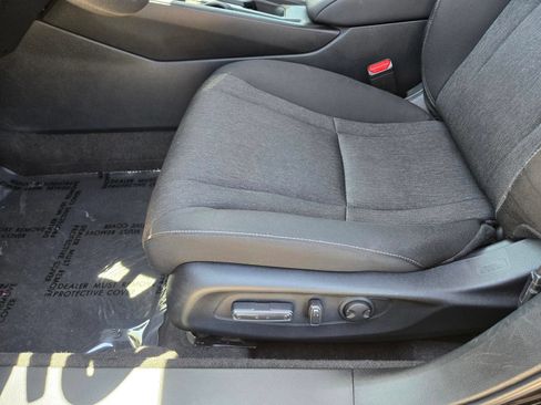 Used 2025 Honda Accord SE image 10