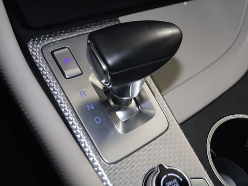 Used 2023 Genesis G70 2.0T w/ Sport Prestige Package AWD/4WD image 7