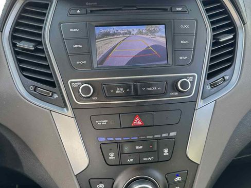 Used 2018 Hyundai Santa Fe Sport image 29