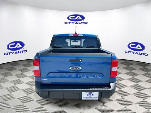 Used 2023 Ford Maverick Lariat FWD image 5