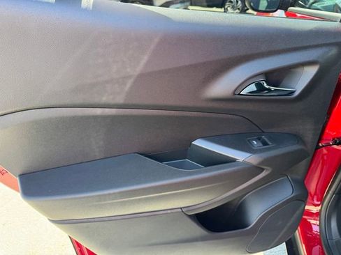 New 2026 Chevrolet Trax LS FWD image 12