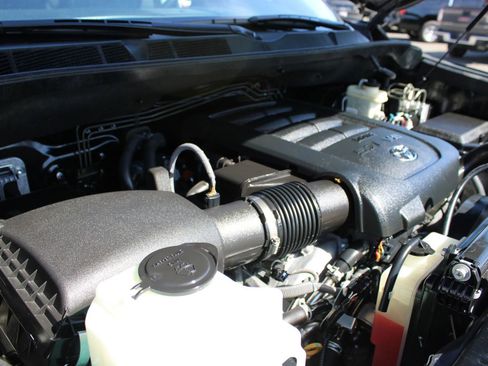 Used 2016 Toyota Tundra Limited w/ Limited Premium Package image 40