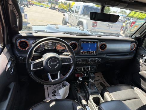 Used 2022 Jeep Gladiator Mojave w/ LED Lighting Group AWD/4WD image 15