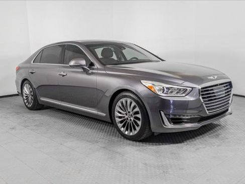 Used 2017 Genesis G90 3.3T Premium image 11