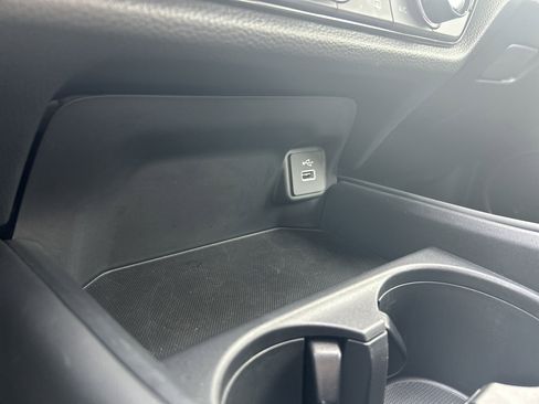 Certified 2025 Honda HR-V LX image 12