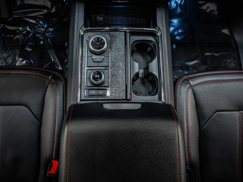 Used 2024 Ford Expedition Max Limited image 40