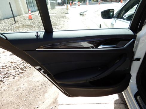 Used 2020 BMW 530i xDrive w/ Convenience Package image 24