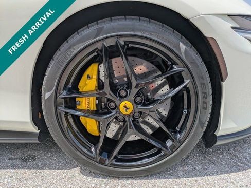 Used 2022 Ferrari Roma RWD image 11