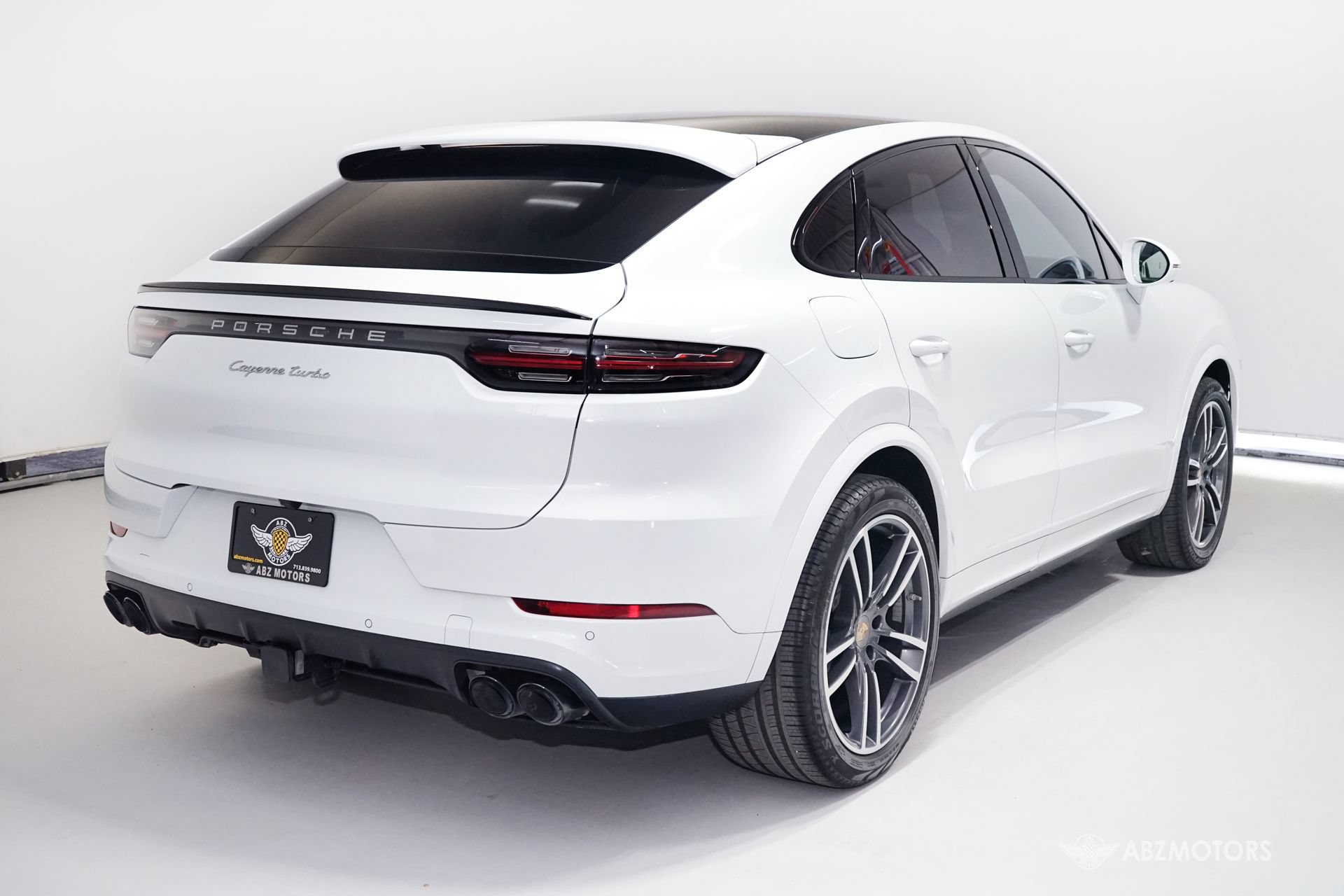 Used 2020 Porsche Cayenne Turbo AWD/4WD image 5
