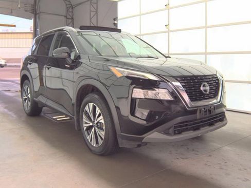 Used 2023 Nissan Rogue SV w/ SV Premium Package image 4