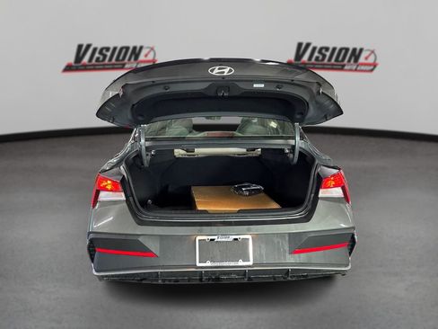 Certified 2025 Hyundai Elantra Sport image 11
