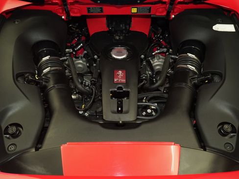 Used 2021 Ferrari F8 Tributo RWD image 24