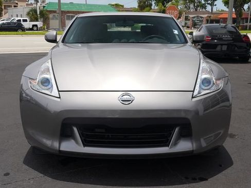 Used 2009 Nissan 370Z Coupe RWD image 23