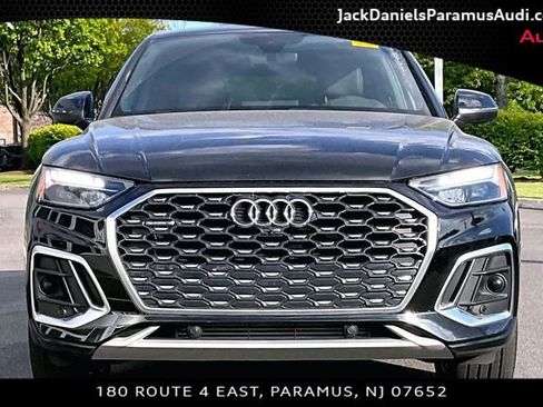 Used 2023 Audi Q5 2.0T Premium Plus w/ Premium Plus Package AWD/4WD image 3