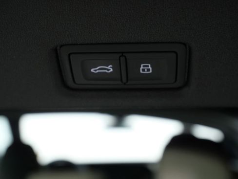 Used 2025 Audi Q5 Premium Plus w/ Premium Plus image 25