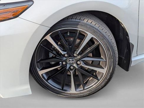 Used 2020 Toyota Camry XSE image 8