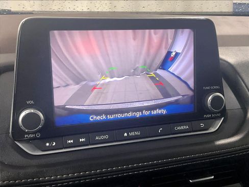 Certified 2023 Nissan Rogue S image 19