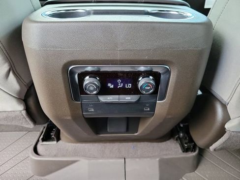 New 2026 Chevrolet Suburban LS AWD/4WD image 16