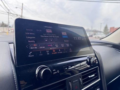 Used 2024 INFINITI QX80 Luxe image 18