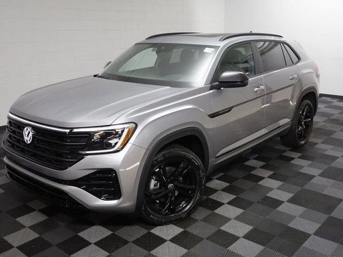 New 2026 Volkswagen Atlas Cross Sport SEL R-Line AWD/4WD image 2