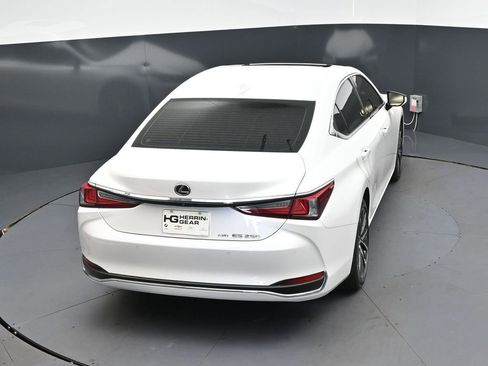 Certified 2024 Lexus ES 250 w/ Premium Package AWD/4WD image 34