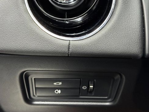 Used 2016 Jaguar XJ R-Sport image 29