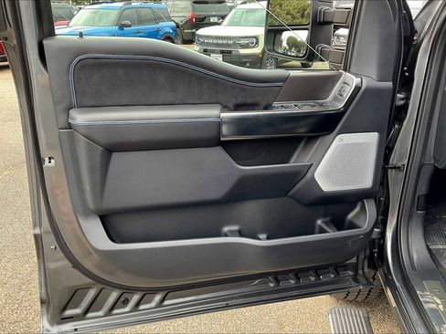 Used 2026 Ford F250 Platinum image 10