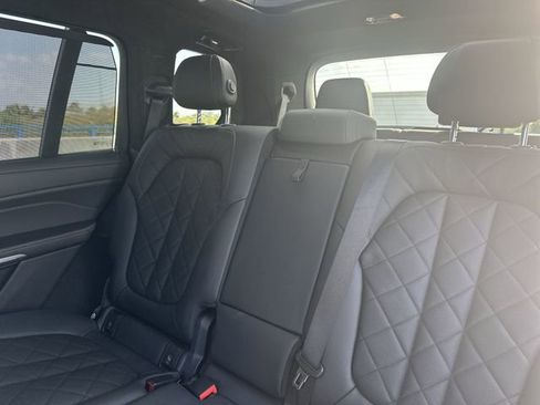 Used 2024 BMW X7 xDrive40i w/ Executive Package AWD/4WD image 27