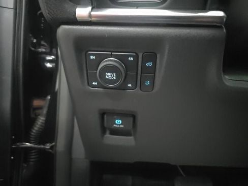 Used 2025 Ford Expedition Platinum AWD/4WD image 23