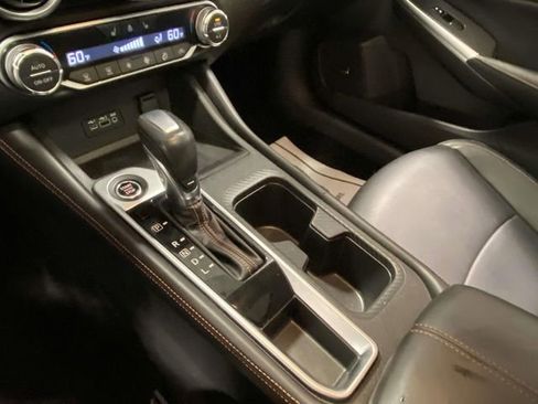 Used 2022 Nissan Sentra SR w/ Trunk Package image 18