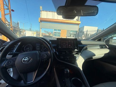 Used 2021 Toyota Camry SE image 22