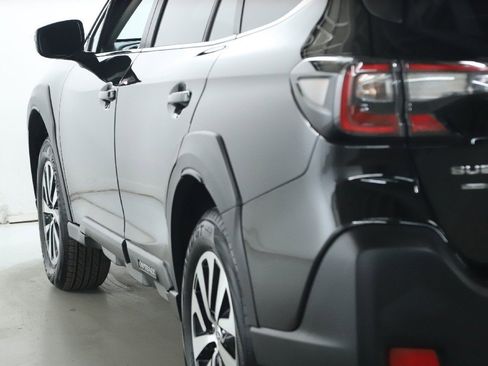 Certified 2025 Subaru Outback Premium image 41